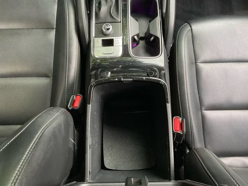 Used 2021 Kia Telluride S FWD image 11