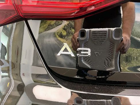 Used 2024 Audi A3 2.0T Premium image 31