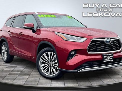 Used 2022 Toyota Highlander Platinum image 1