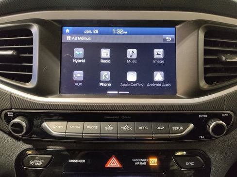 Used 2017 Hyundai Ioniq Blue image 25