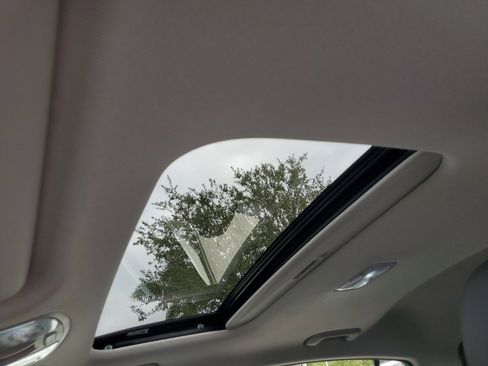 Used 2020 Hyundai Ioniq Limited image 20