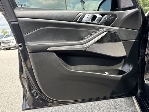 Used 2025 BMW X7 M60i AWD/4WD image 52