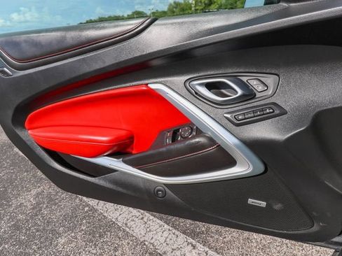 Used 2018 Chevrolet Camaro LT RWD image 13