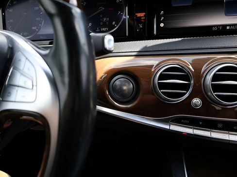 Certified 2015 Mercedes-Benz S 550 4MATIC Sedan image 29