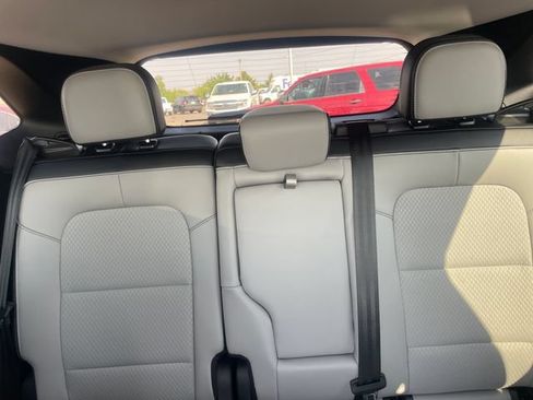 Used 2026 Ford Escape SE FWD image 16