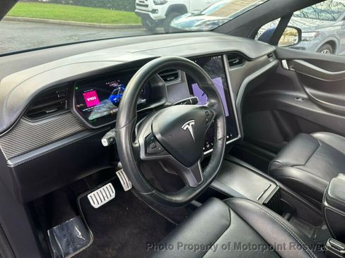 Used 2018 Tesla Model X P100D image 11