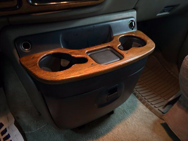 Used 1998 Chevrolet Express 1500 RWD image 27
