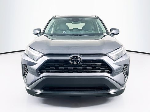 Used 2025 Toyota RAV4 XLE w/ Convenience Package FWD image 2