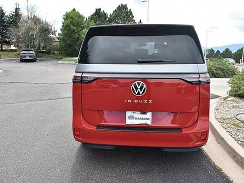 New 2025 Volkswagen ID. Buzz Pro S image 5