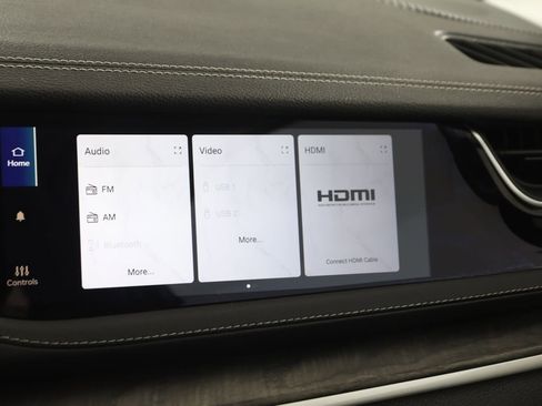 Used 2023 Jeep Grand Cherokee 4WD 4xe image 37