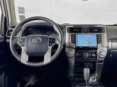 Used 2022 Toyota 4Runner SR5 Premium image 13