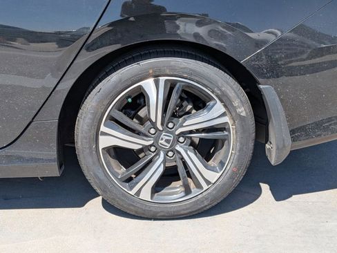 Used 2017 Honda Civic Touring image 16