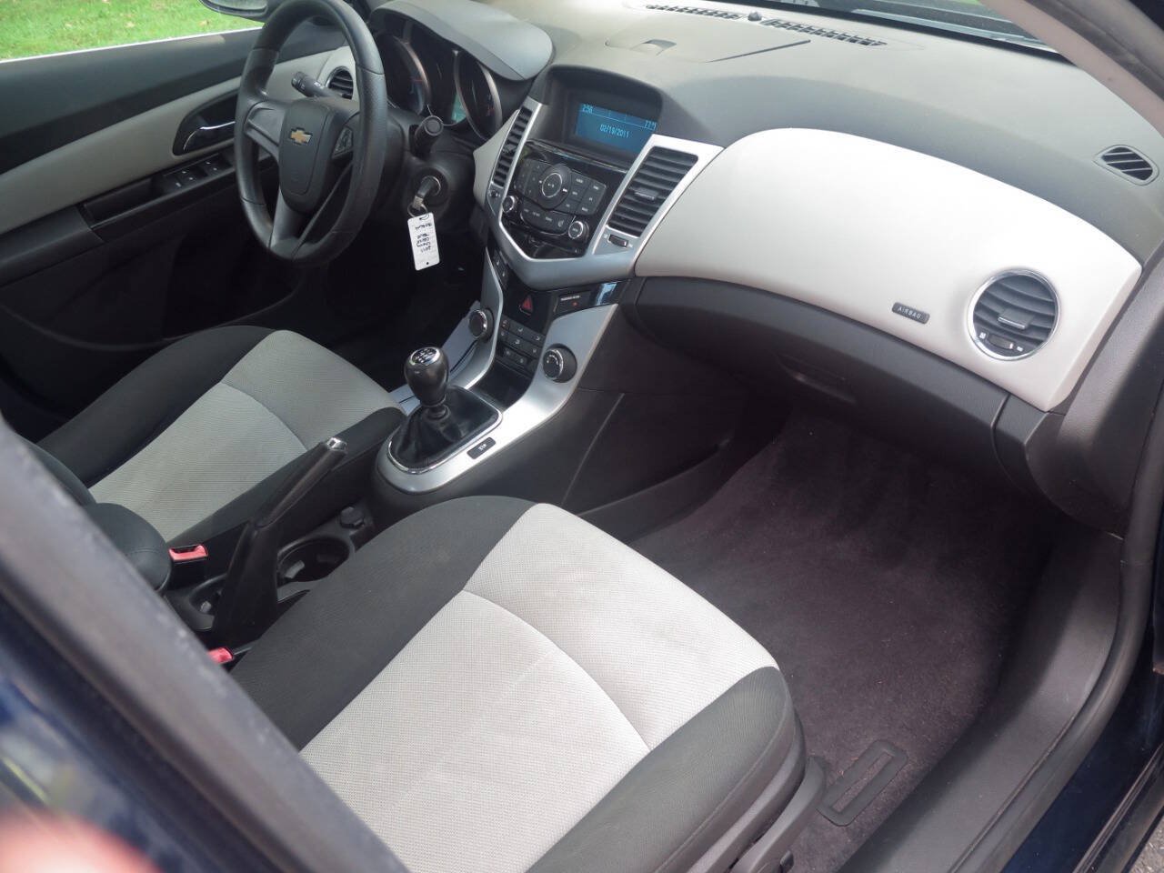 Used 2011 Chevrolet Cruze LS w/ Connectivity Package FWD image 19
