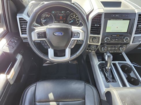 Used 2018 Ford F150 Lariat image 16