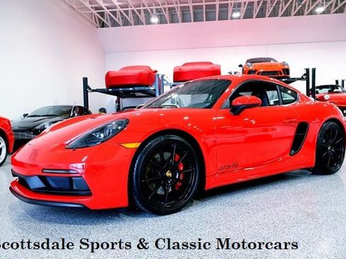 Used 2023 Porsche 718 Cayman GTS w/ GTS Interior Package RWD image 2