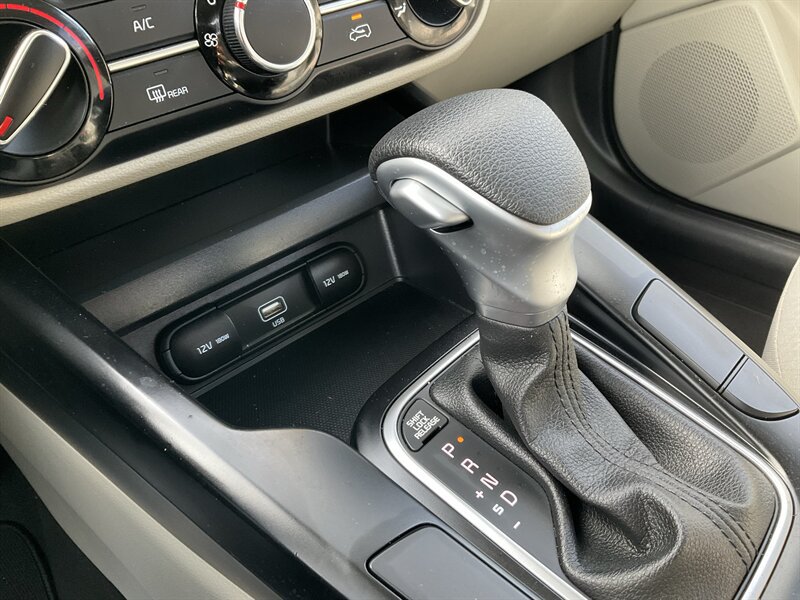 Used 2021 Kia Soul LX FWD image 20