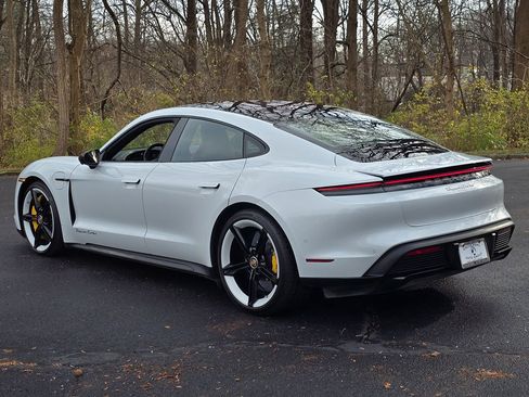 Used 2020 Porsche Taycan Turbo image 4