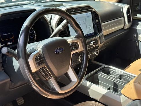 Used 2022 Ford F350 Lariat w/ Tremor Off-Road Package AWD/4WD image 18