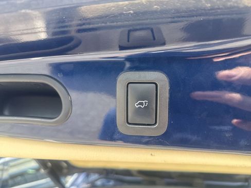 Used 2015 Toyota Highlander Limited image 6