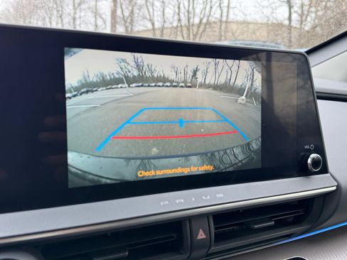 Used 2023 Toyota Prius XLE image 22