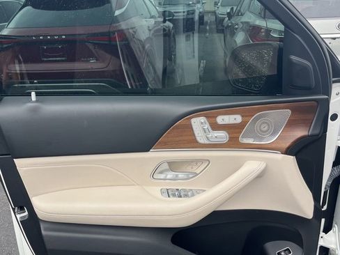 Used 2022 Mercedes-Benz GLE 350 4MATIC image 4