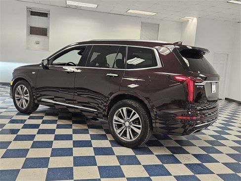 Certified 2021 Cadillac XT6 Premium Luxury image 5