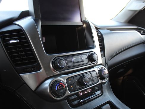 Used 2018 Chevrolet Tahoe LS image 28