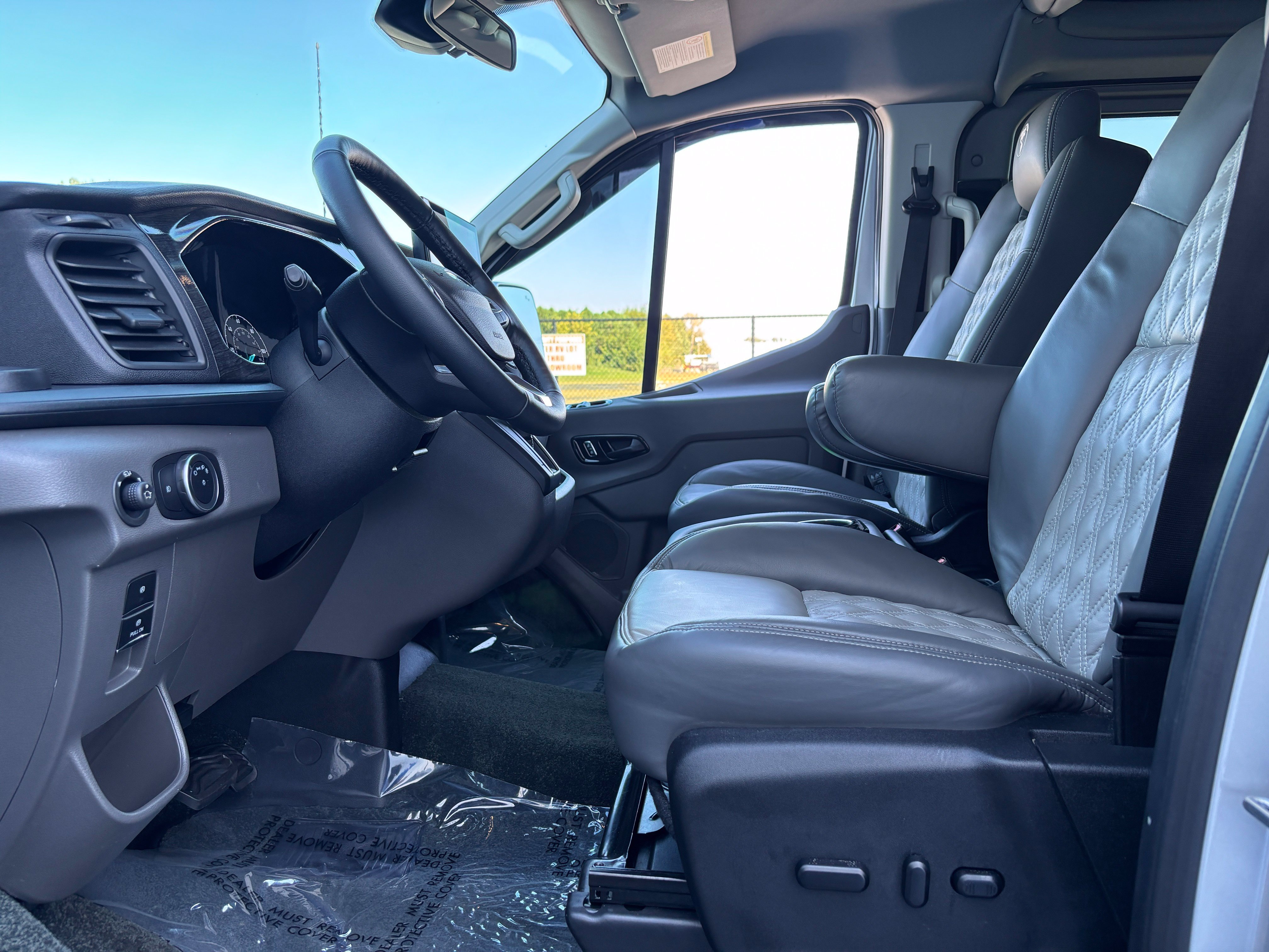 Used 2024 Ford Transit 150 Low Roof RWD image 16