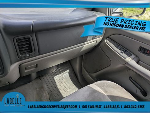Used 2006 Chevrolet Avalanche Z66 w/ Preferred Equipment Group RWD image 16
