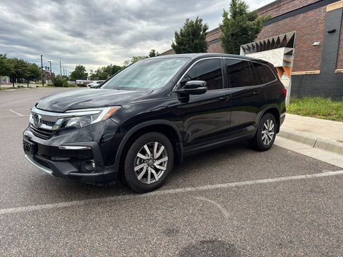 Used 2020 Honda Pilot EX image 3