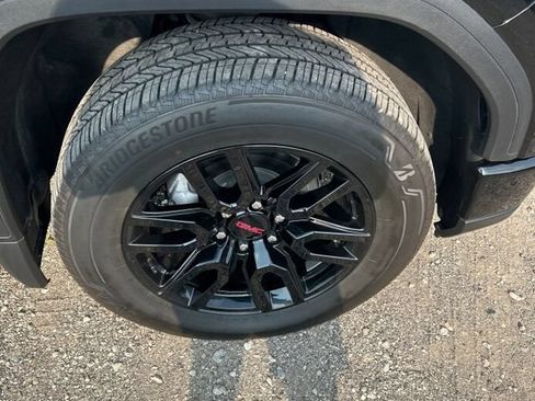 Used 2024 GMC Sierra 1500 Elevation AWD/4WD image 10