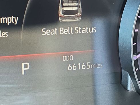 Used 2022 Toyota Highlander XLE FWD image 32