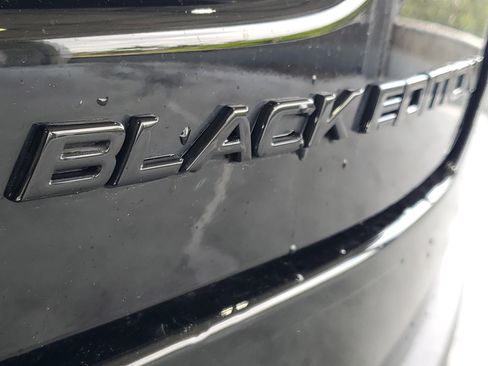 Used 2025 Honda Pilot Black Edition image 5