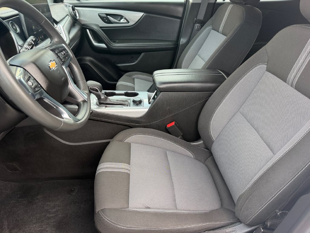 Used 2024 Chevrolet Blazer LT w/ Convenience Package FWD image 10