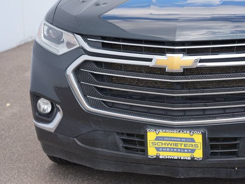 Used 2021 Chevrolet Traverse LT w/ LPO, Floor Liner Package AWD/4WD image 9