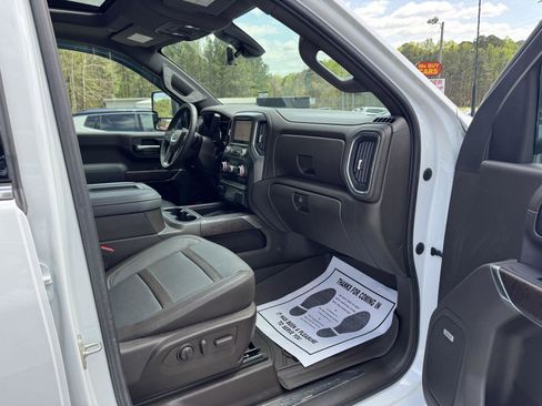 Used 2020 GMC Sierra 2500 Denali w/ Denali Ultimate Package image 18