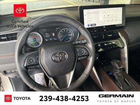 Certified 2024 Toyota Venza XLE image 14