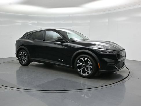 New 2026 Ford Mustang Mach-E Select RWD image 23