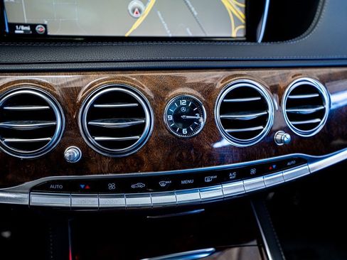 Used 2015 Mercedes-Benz S 550 Sedan image 38