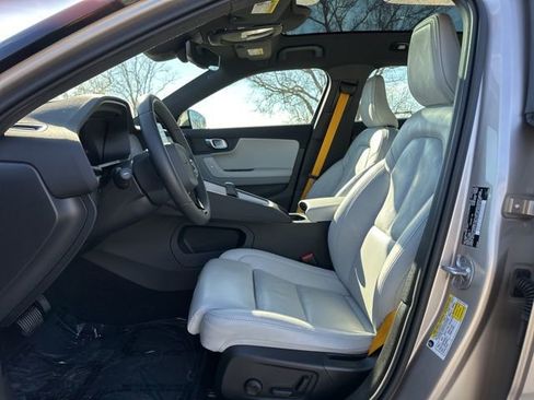 Used 2023 Polestar Polestar 2 w/ Pilot Pack image 15