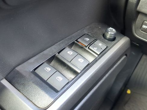 Used 2023 Toyota Tacoma TRD Off-Road image 29