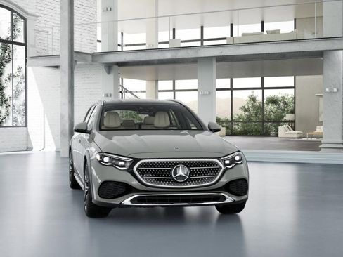 New 2026 Mercedes-Benz E 450 4MATIC All-Terrain Wagon image 8
