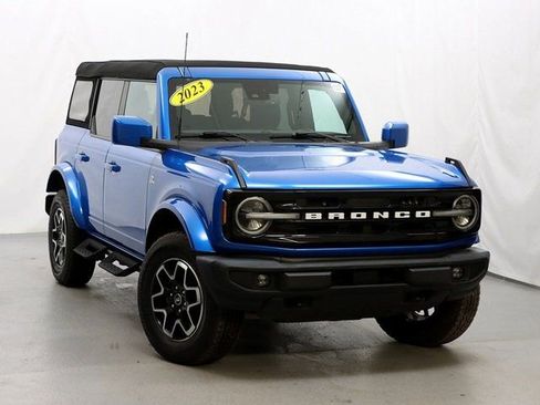Used 2023 Ford Bronco Outer Banks image 1