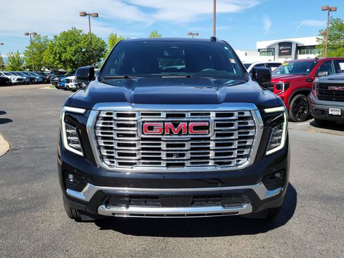 New 2026 GMC Yukon Denali w/ Sun & Power Step Package AWD/4WD image 5