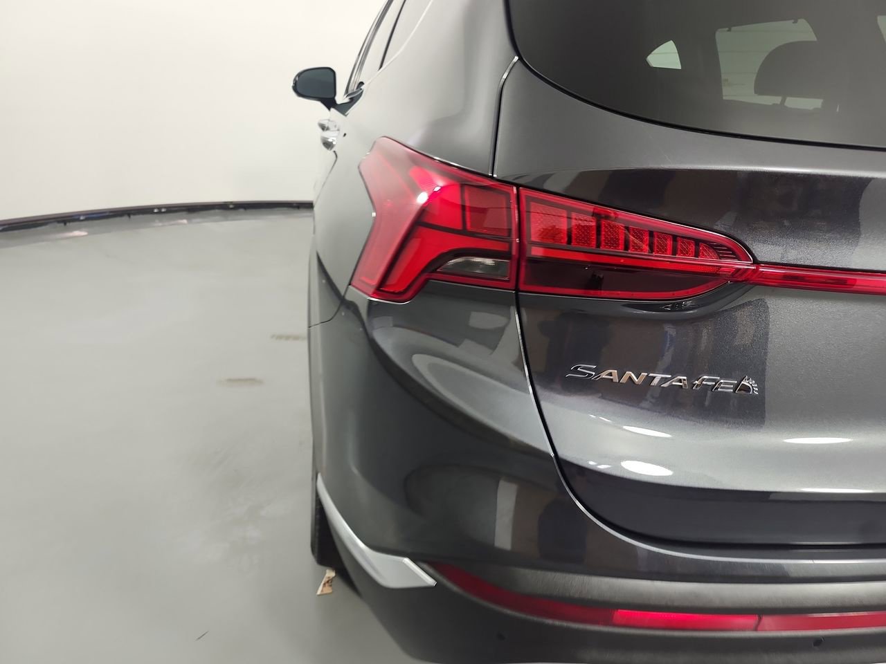 Used 2022 Hyundai Santa Fe Limited AWD/4WD image 32