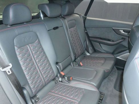 Used 2023 Audi RS Q8 image 31