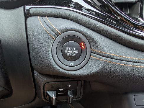 Used 2025 Dodge Durango R/T AWD/4WD image 35