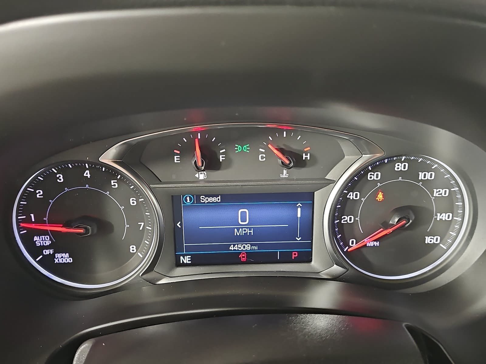 Used 2024 GMC Terrain SLE AWD/4WD image 16