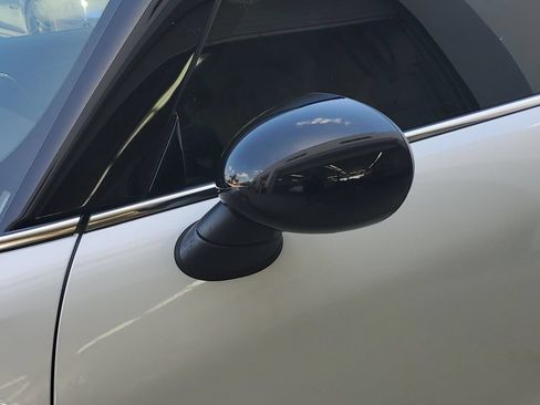 Used 2019 MINI Cooper S FWD image 14