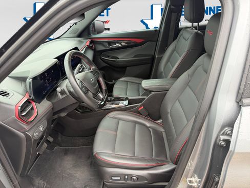 Used 2025 Chevrolet TrailBlazer RS w/ Driver Confidence Package FWD image 11
